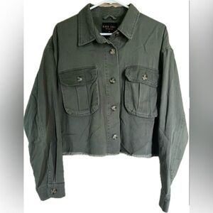 Black Label Green Utility cropped Jacket shirt. Women’s size Large